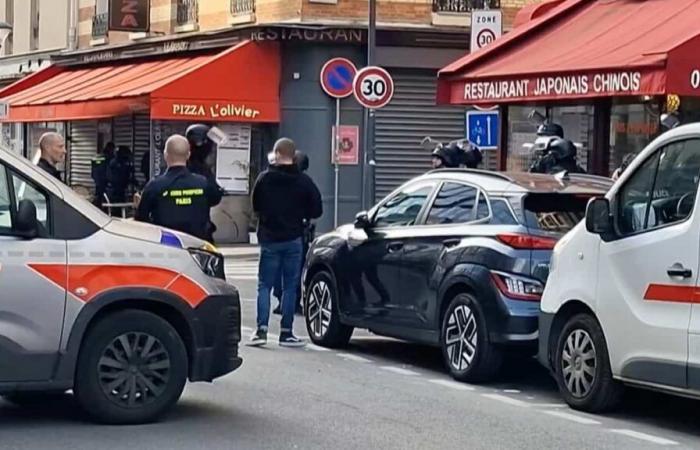 Issy-les-Moulineaux: Ein bewaffneter Mann verschanzt sich im Restaurant seiner Eltern