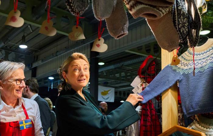 Großherzogin Maria Teresa und ihre Schwiegertochter Stéphanie unternehmen eine Wohltätigkeits-Weltreise zum Bazar International Luxembourg