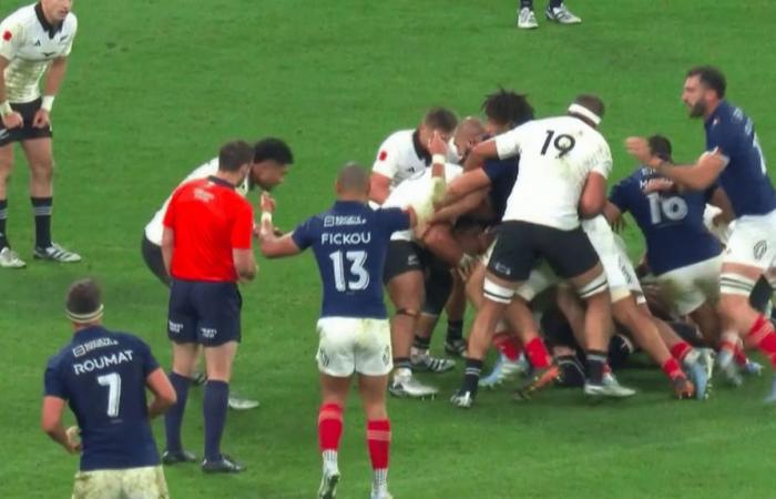 die XV von Frankreich gewannen gegen die All Blacks