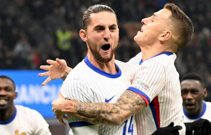 Frankreich gewinnt und stiehlt Italien dank des Duos Digne-Rabiot den ersten Platz