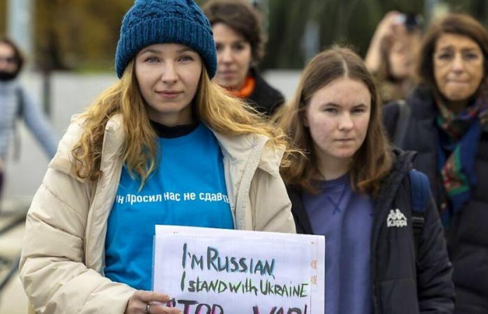 Russland: Russische Oppositionelle protestieren in Genf gegen das Putin-Regime