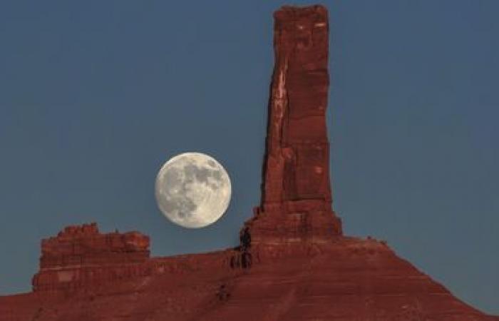 IN BILDERN. Der Beaver Moon, der letzte „Supermond“ des Jahres, erleuchtete den Himmel auf der ganzen Welt