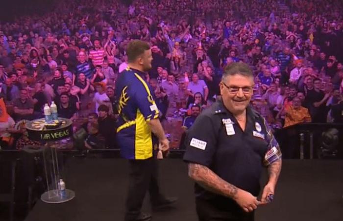 Erstaunlicher Moment: Darts-Star Gary Anderson trifft Luke Littler mit einem dreifachen Bullseye … beim Versuch, ihn zu verfehlen