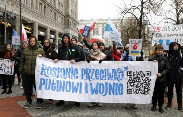 Russen protestieren gegen Putin und den Ukraine-Krieg in Polen