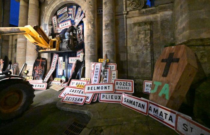 Wut der Landwirte: „Wir werden die notwendigen Mittel einsetzen, schade um die Folgen“, Dutzende Traktoren erreichten die Präfektur Gers