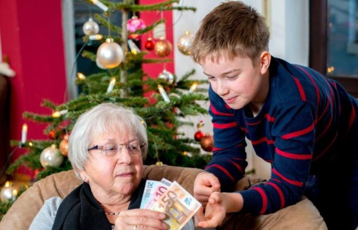 Kann ich dieses Jahr das Weihnachtsgeld 2024 und das Witwengeld kombinieren?