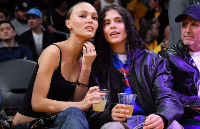 Lily-Rose Depp macht seltene Kommentare über die Beziehung zu ihrer Freundin 070 Shake