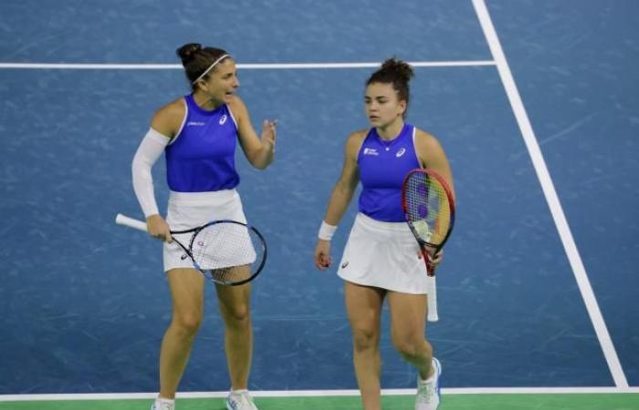 Jasmine Paolinis Italien qualifiziert sich für das Billie Jean King Cup-Finale, nachdem es Polen (2:1) besiegt hat.