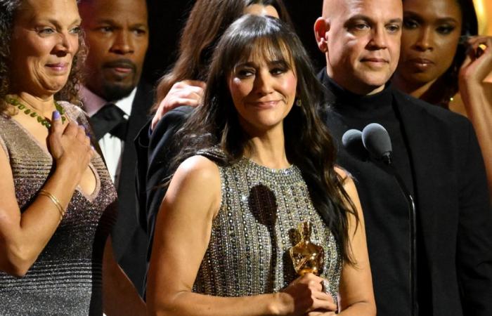 Rashida Jones ehrte ihren Vater Quincy Jones bei den Governors Awards und es ist schwer, sich nicht aus der Fassung bringen zu lassen