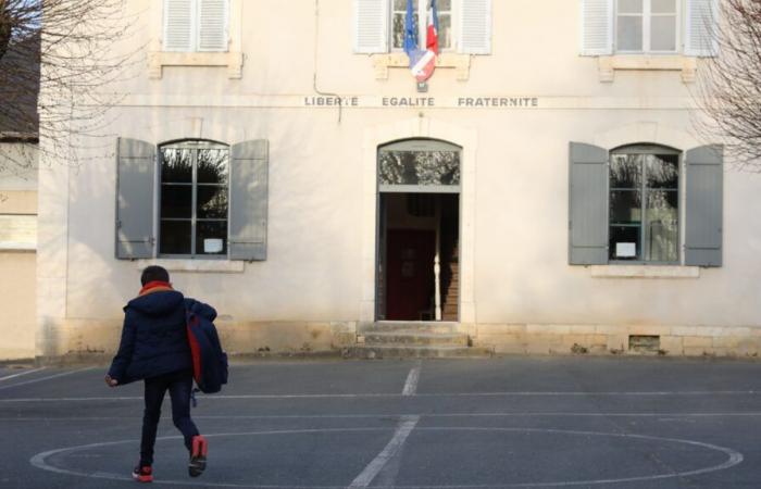 Die Schule wurde mehrfach beschädigt