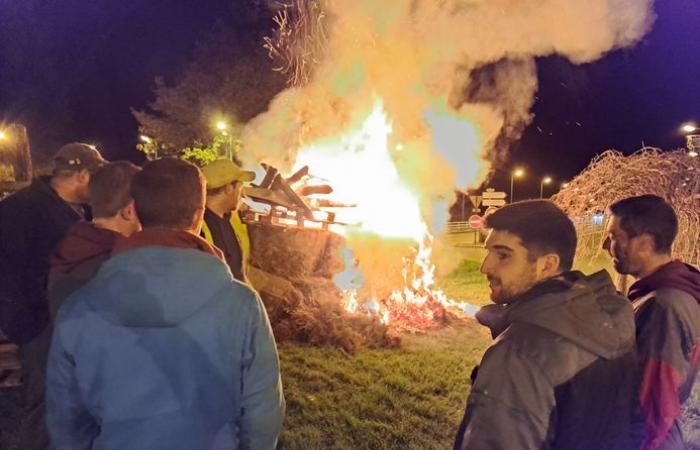 Wut der Landwirte: „Uns ist verboten, was wir anderswo zulassen“, in den vier Ecken der Hautes-Pyrénées brennen Kreisverkehre