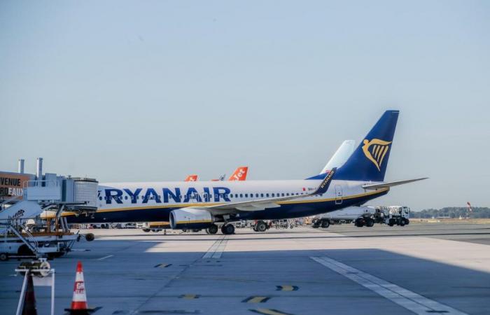 eine Ryanair-Tochtergesellschaft, die im Zusammenhang mit der Schließung ihrer Basis verurteilt wurde