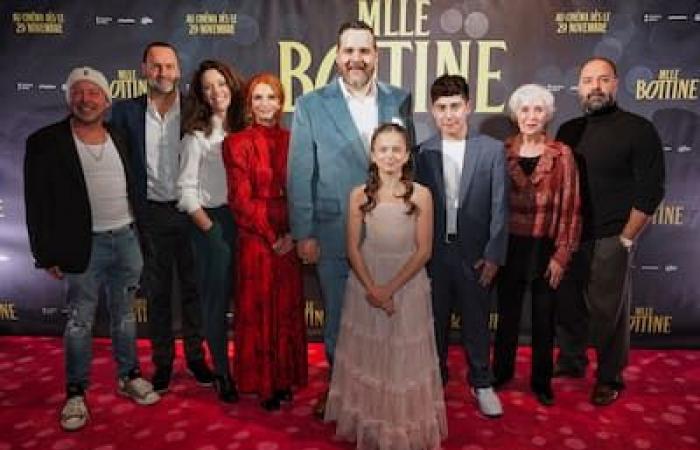 [PHOTOS] Antoine Bertrand und Catherine-Anne Toupin glänzen auf dem roten Teppich bei der Montreal-Premiere des Films „Mlle Bottine“