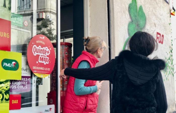 Die „Marius-Bar“, eine PMU, in der wir „flamieren, trinken und alles andere zu Hause lassen“