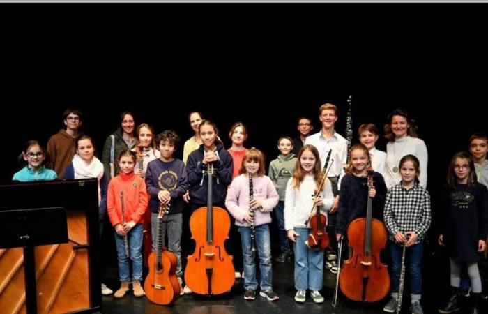 In Cesson-Sévigné organisiert die Kunstschule ein Familienkonzert, um gemeinsam auf der Bühne zu spielen