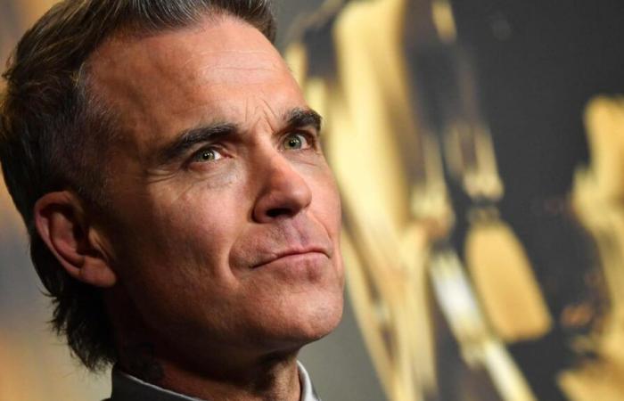 Robbie Williams greift den ehemaligen Bandmanager wegen Drogenkonsums an