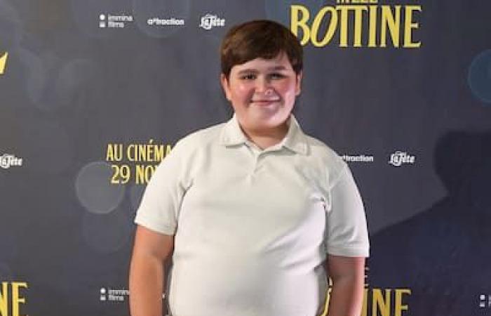 [PHOTOS] Antoine Bertrand und Catherine-Anne Toupin glänzen auf dem roten Teppich bei der Montreal-Premiere des Films „Mlle Bottine“