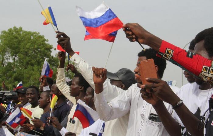 Tschad lässt drei Mitte September in N’Djamena festgenommene Russen und einen Weißrussen frei