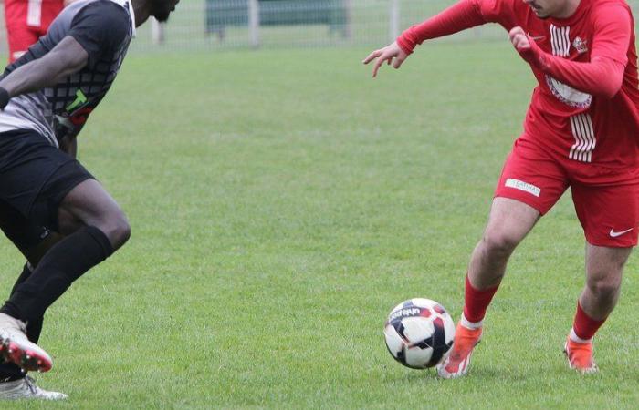 Der FC Villeneuve-sur-Lot fluchte auf seinem Rasen