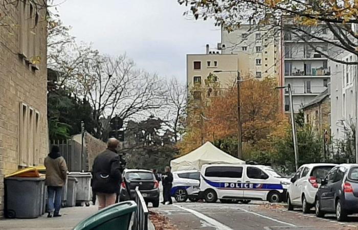 Der Täter der Messerattacke wurde am Flughafen Paris-CDG festgenommen