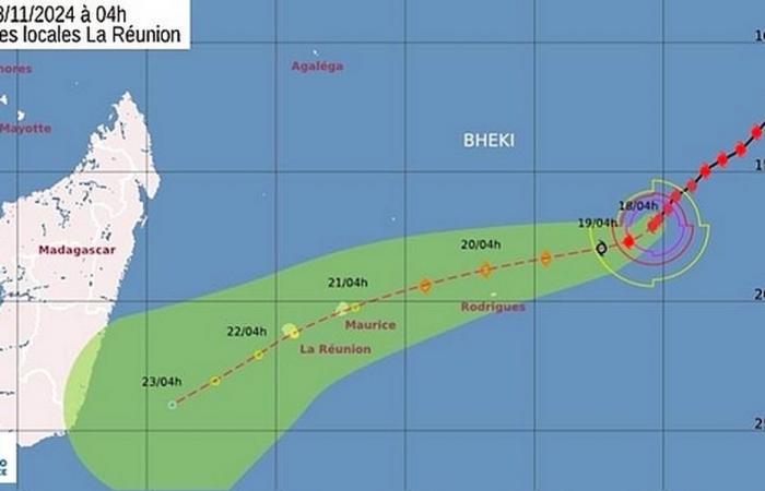 Der heftige tropische Wirbelsturm Bheki liegt 1.510 km von der Insel La Réunion und 750 km von der Insel Rodrigues entfernt