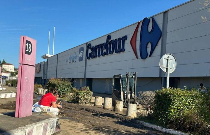 Carrefour, das von Überschwemmungen in Givors verwüstet wurde, kündigt Wiedereröffnung an