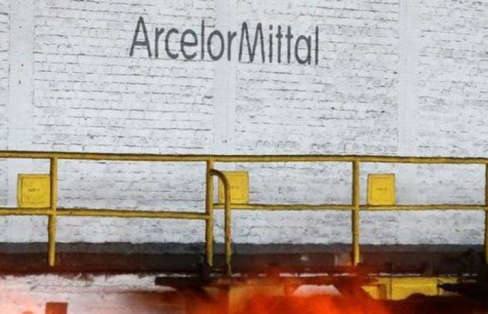 ArcelorMittal will zwei Standorte in Frankreich verkleinern und schließen