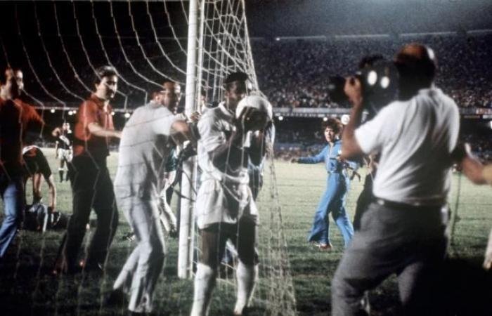 Vor 55 Jahren erzielte Pelé unter allgemeinem Jubel sein 1000. Tor, im Maracana gegen Vasco da Gama