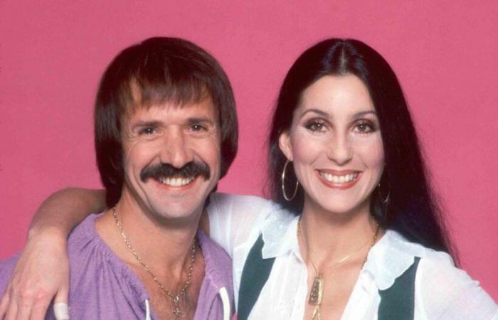 Cher wäre wegen ihrer „lieblosen Ehe“ mit Sonny Bono fast vom Balkon gesprungen