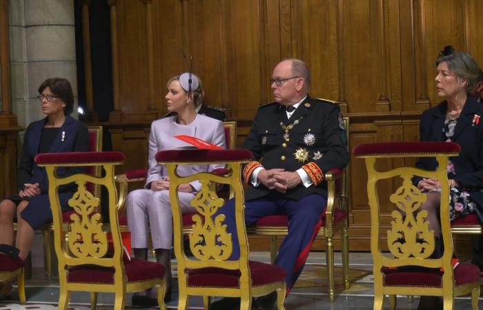 Zum Nationalfeiertag versammelte sich die Fürstenfamilie um Albert II. und Charlène in der Kathedrale von Monaco