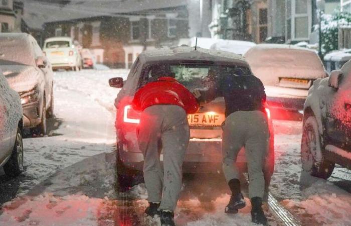 Schneevorhersage für Großbritannien LIVE: Zug- und Straßenchaos, während in ganz England Schnee fällt | Wetter | Nachricht