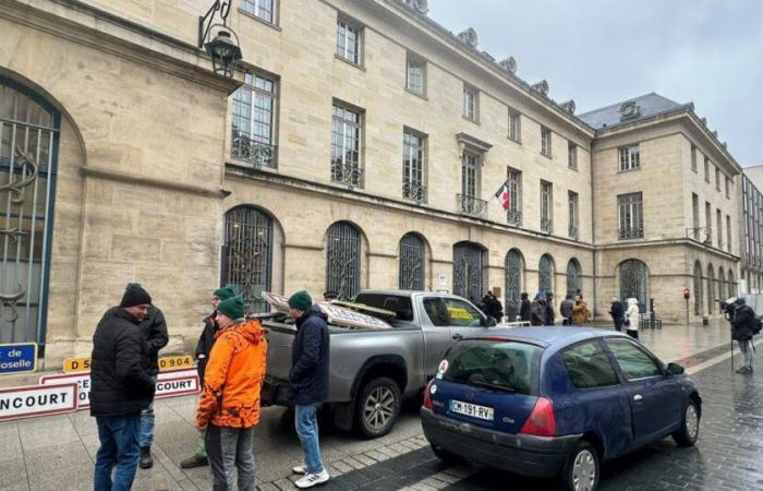 Die ersten Bauern kommen in Nancy an