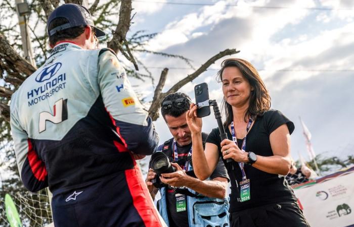 Manager, Physiotherapeut, Pressesprecher, Kindermädchen und technischer Leiter: Zoom auf „Team Neuville“, vereint wie die Finger einer Hand!