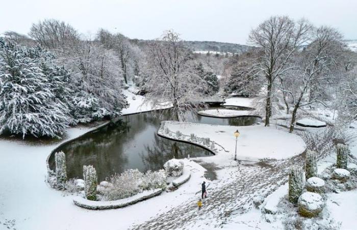 In Bildern: Großbritannien zittert, während das Schneewetter hereinbricht