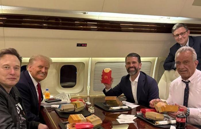 Trump und Kennedy Jr. verschlingen Burger und Pommes, nachdem sie versprochen hatten, „Amerika gesund zu machen“