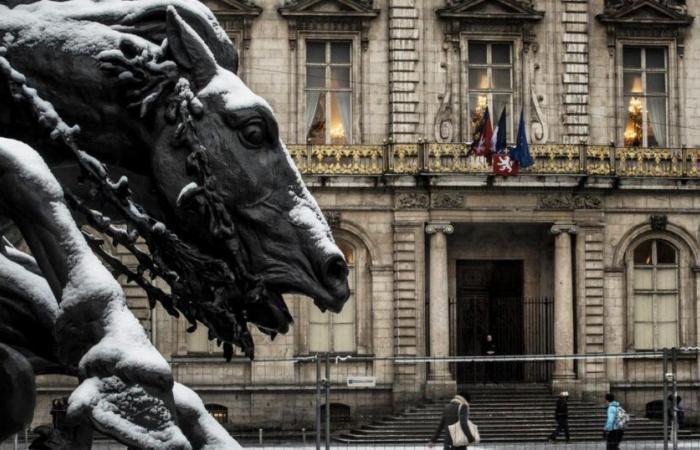 Am Place des Terreaux wurden zwei Personen mit einem Messer angegriffen