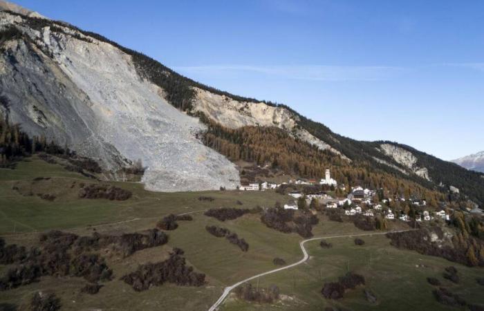 Das von Erdrutschen bedrohte Bündner Dorf Brienz konnte komplett verlegt werden