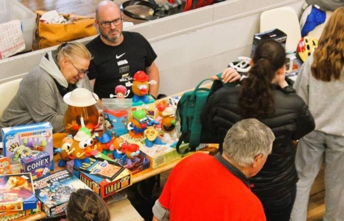 In Saumur wurde einige Wochen vor Weihnachten eine Spielzeug- und Bücherbörse organisiert