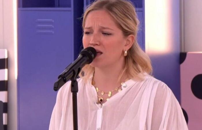 Maïa (Star Academy) ohne Überzeugung nach ihrer Beurteilung, diese Angst hat sie gegenüber dem ehemaligen Gesangslehrer