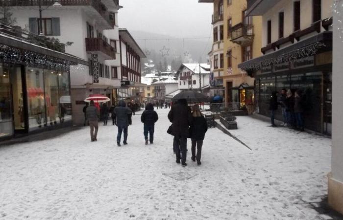 Die ersten Flocken kommen. Wann und wo