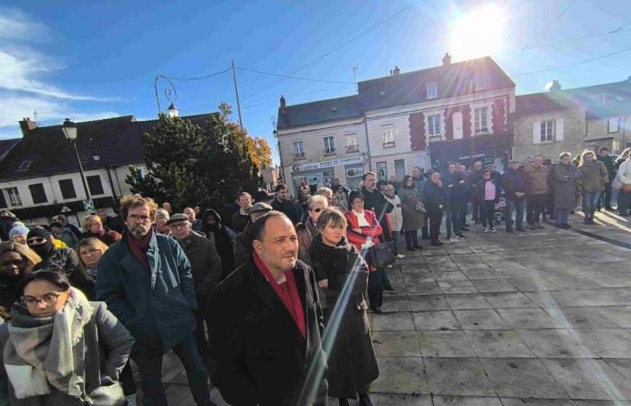 Nogent-sur-Oise. Die Einwohner von Nogent würdigten zu Hunderten ihren ersten Stellvertreter, Hervé Roberti