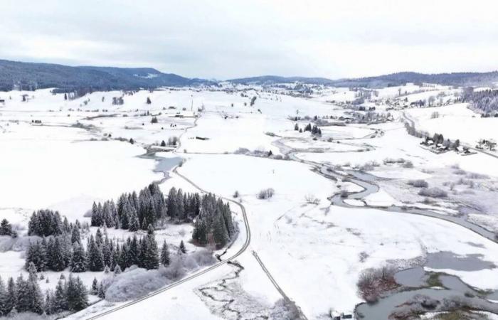 32 Abteilungen unterliegen der orangefarbenen Schnee-Eis-Wachsamkeit