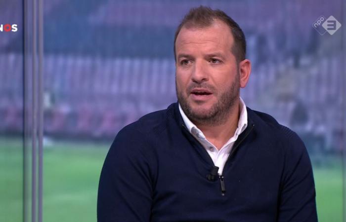 Rafael van der Vaart: „Das Trikot der niederländischen Nationalmannschaft lastet schwer auf ihm“