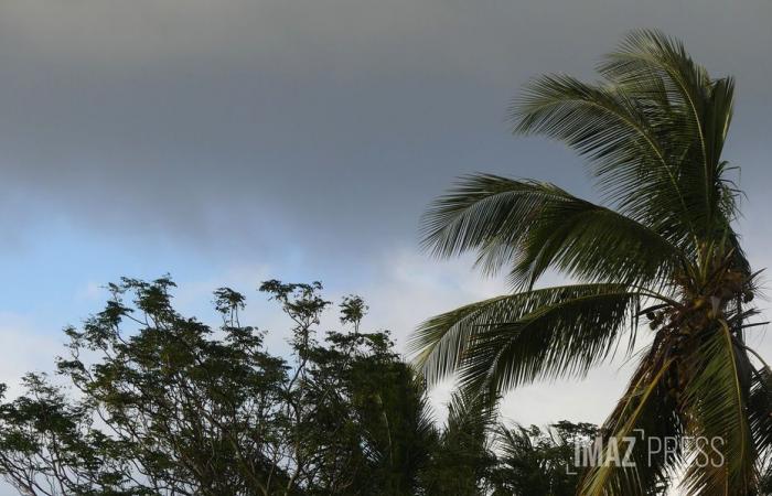 Auf Réunion herrschte eine ruhige Nacht mit dem ehemaligen Zyklon Bekhi in der Gegend