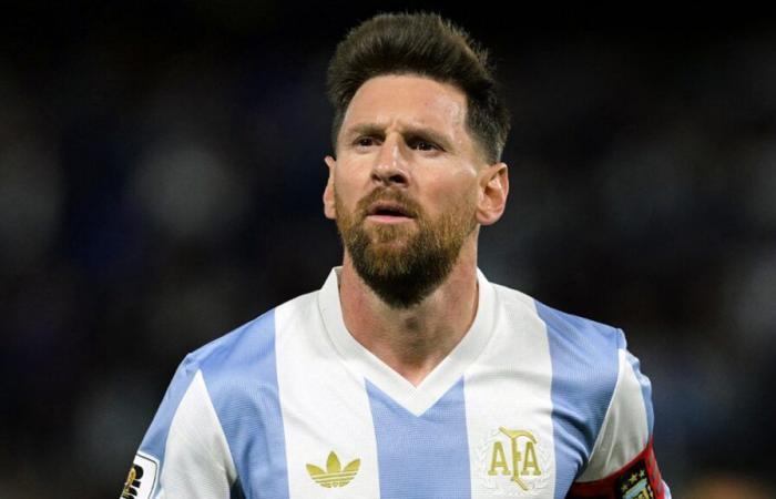 „Was machst du, Idiot?“: Lionel Messi bringt einen Gegner mitten im Spiel gegen Argentinien in Rage und heizt ihn an