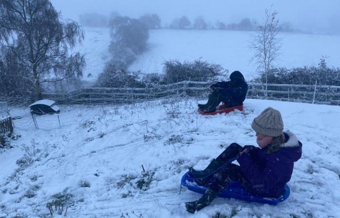 Wetter in Großbritannien: Neue Schnee- und Eiswarnungen ausgegeben, da Meteorologen vor weiteren Reiseunterbrechungen warnen | Britische Nachrichten