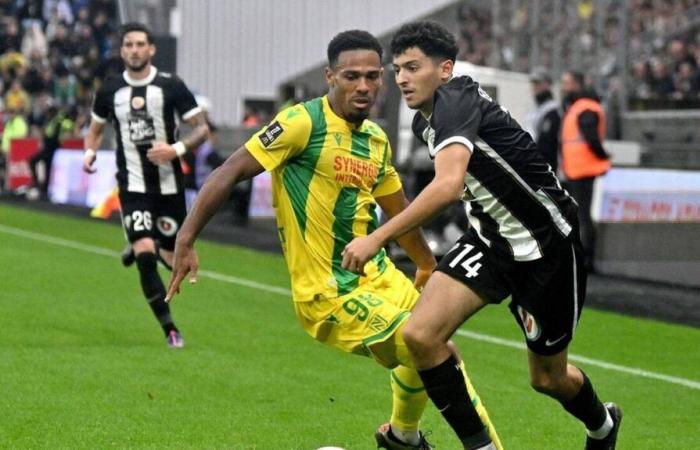 Angers Sco. Yassin Belkhdim und Cédric Hountondji in der Reprise