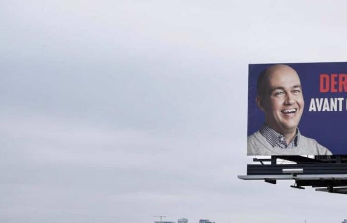 Guy Nantel bekommt ein weiteres großes Poster, um über Montreal zu lachen