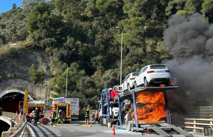 Hübsch. Auf der Autobahn A8 brennt ein Lkw, der Verkehr ist unterbrochen