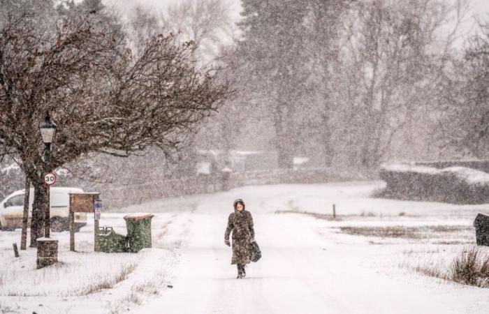 Am Wochenende wird es weiter schneien, da das Wetteramt vor Überschwemmungen warnt | Britische Nachrichten